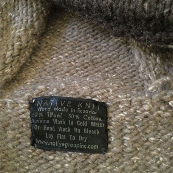 Boys sweater size 2 - Picture 4 of 7